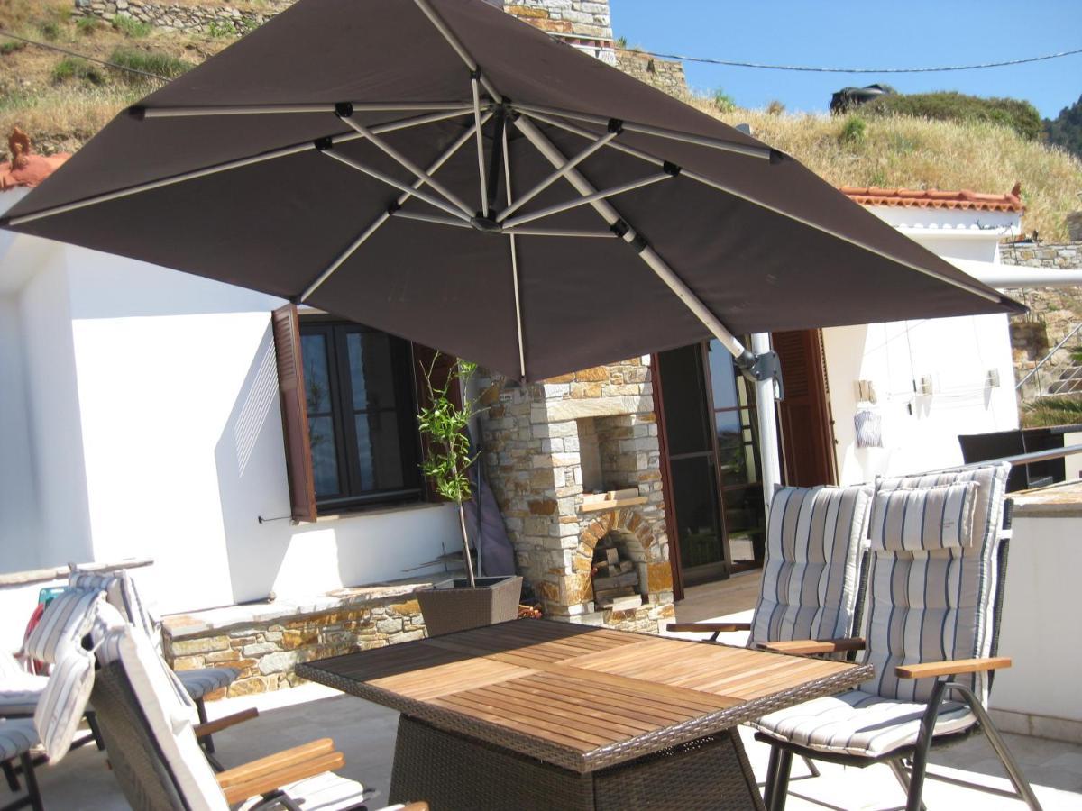 Astra-Ferienhaus Mit Grosser Dachterrasse Und Top-Ausstattung In Nas Armenistis  Zewnętrze zdjęcie