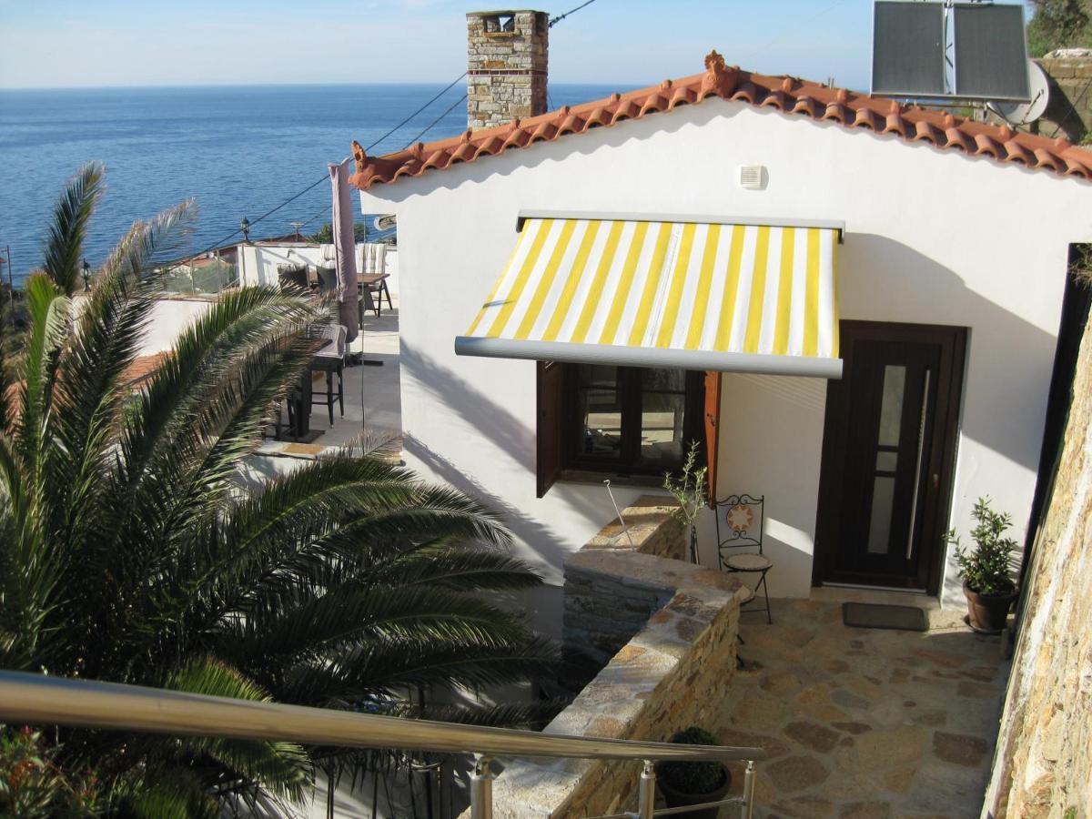 Astra-Ferienhaus Mit Grosser Dachterrasse Und Top-Ausstattung In Nas Armenistis  Zewnętrze zdjęcie